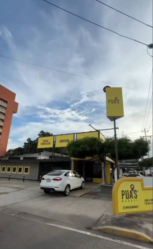 Local comercial en la Calle 72, foto 2 de 8